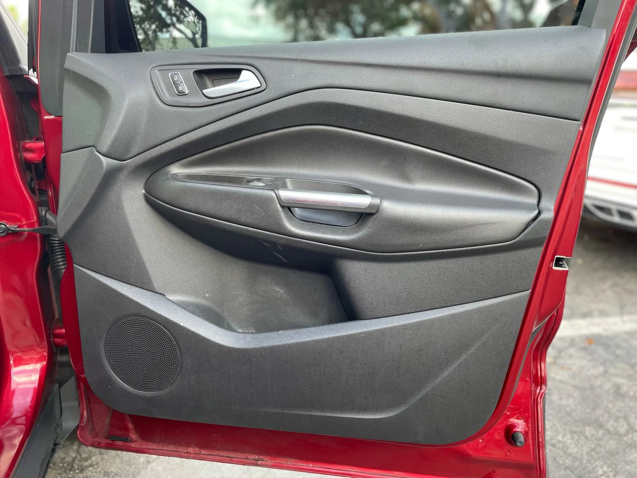 Used 2013 Ford Escape SE image 26