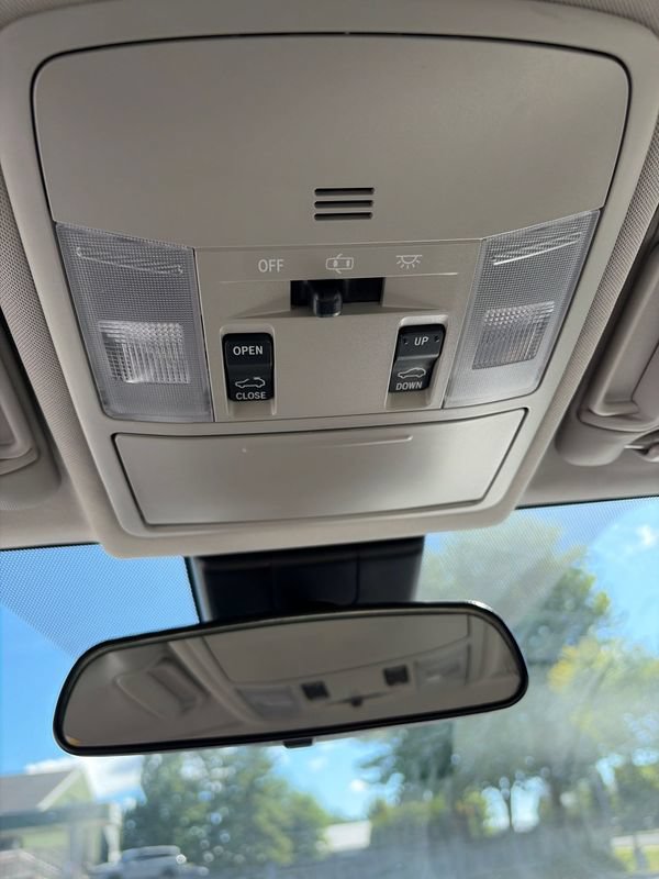 Used 2018 Toyota RAV4 XLE AWD/4WD image 23
