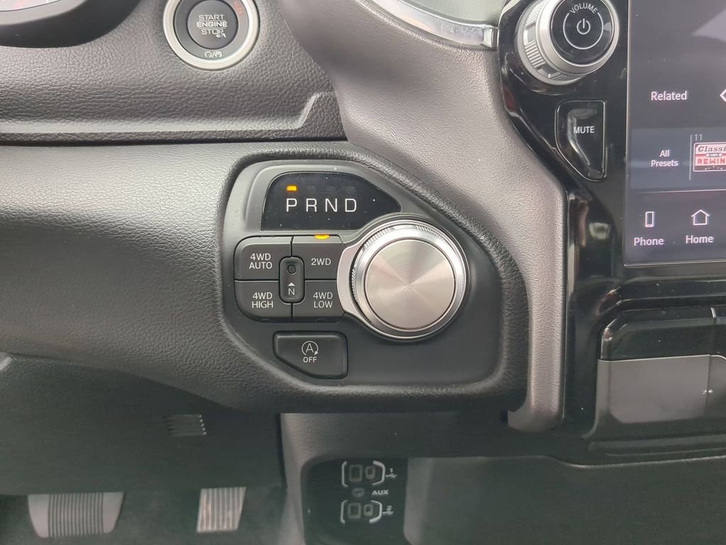 Used 2025 RAM 1500 Laramie image 9