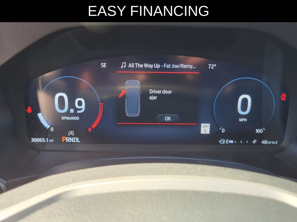 Used 2025 Ford Explorer Active AWD/4WD image 23