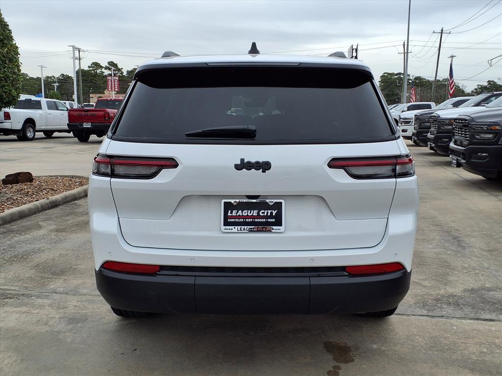 New 2025 Jeep Grand Cherokee L Altitude image 6