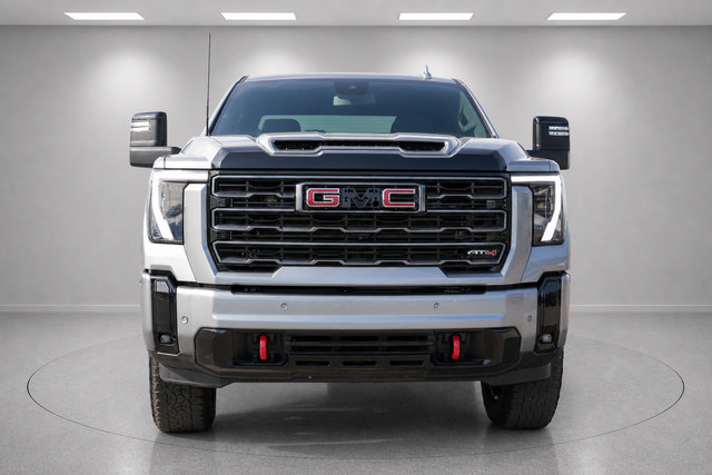 Used 2026 GMC Sierra 2500 AT4 AWD/4WD image 8