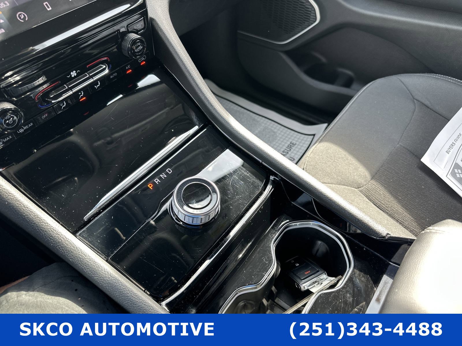 Used 2022 Jeep Grand Cherokee Laredo image 23