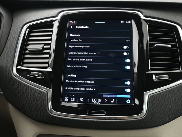 Used 2023 Volvo XC90 T8 Plus image 16