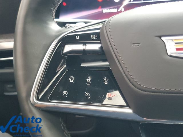 Certified 2025 Cadillac Escalade ESV V AWD/4WD image 28