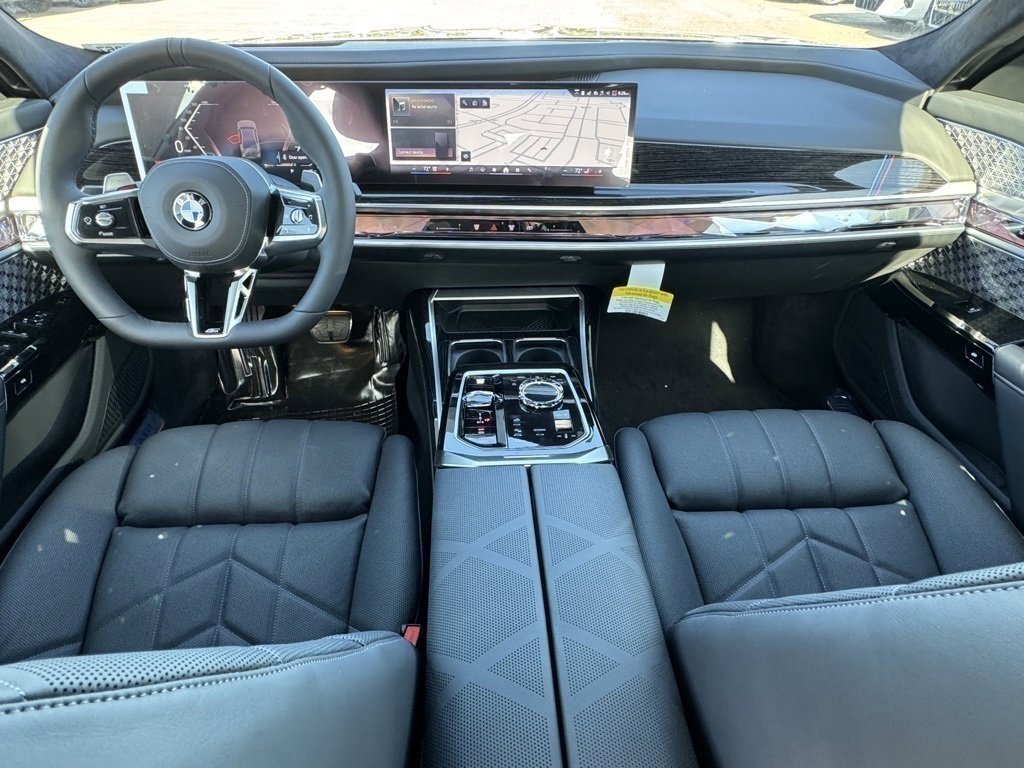 New 2026 BMW 740i image 27