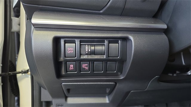 Used 2020 Subaru Impreza 2.0i Limited image 22