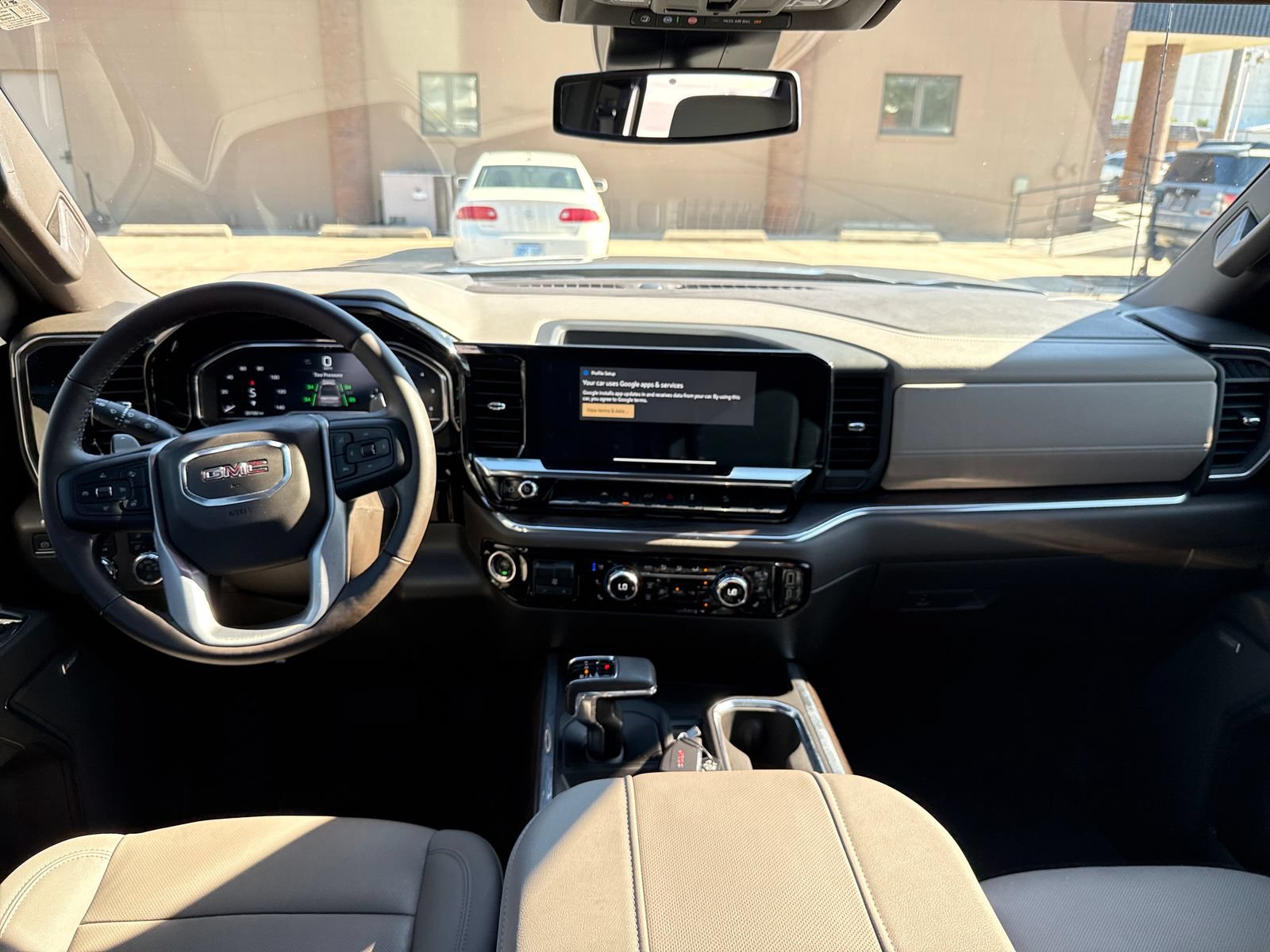 Used 2023 GMC Sierra 1500 SLT w/ SLT Premium Package AWD/4WD image 17