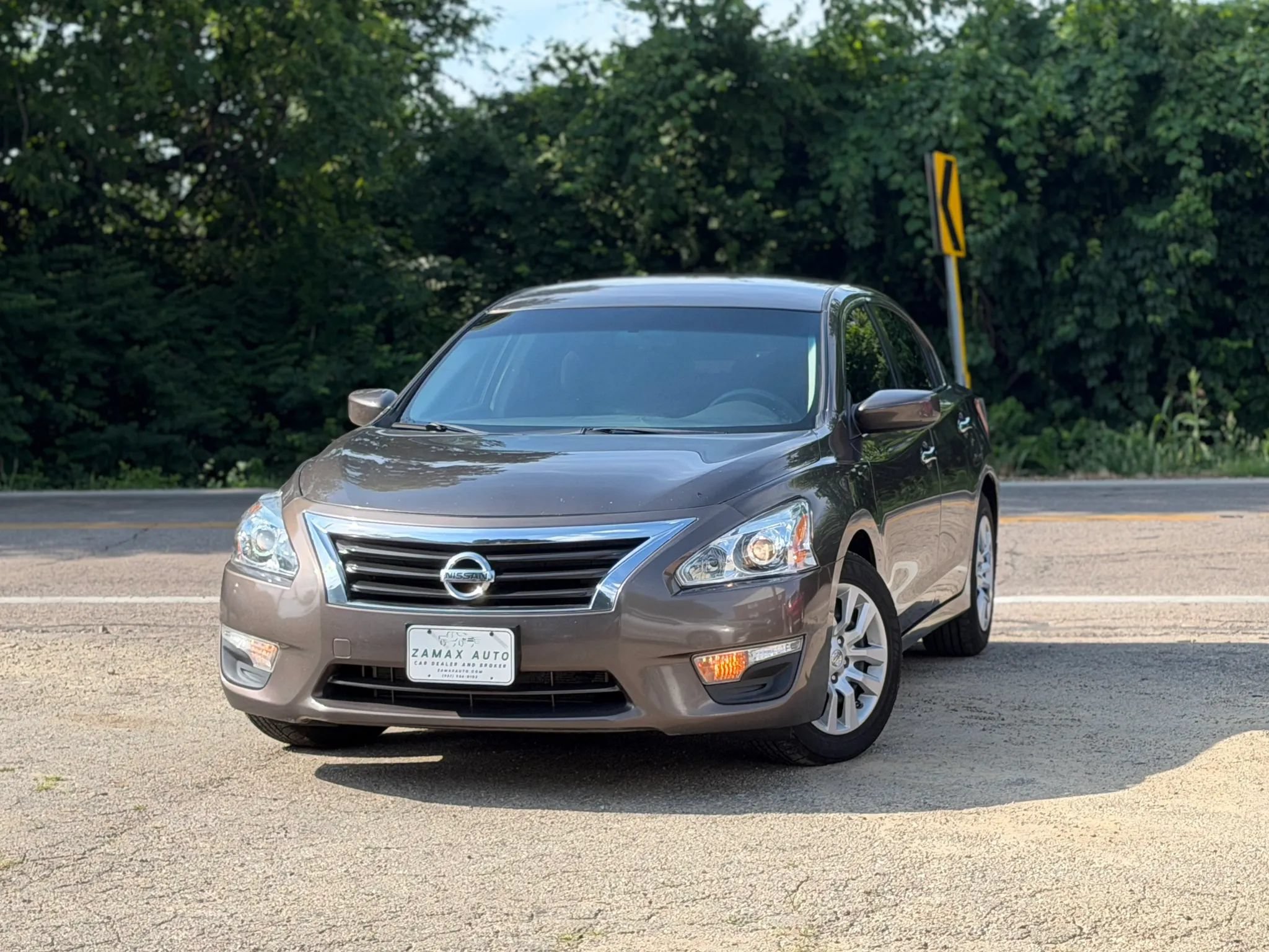 Used 2013 Nissan Altima 2.5 S FWD image 1