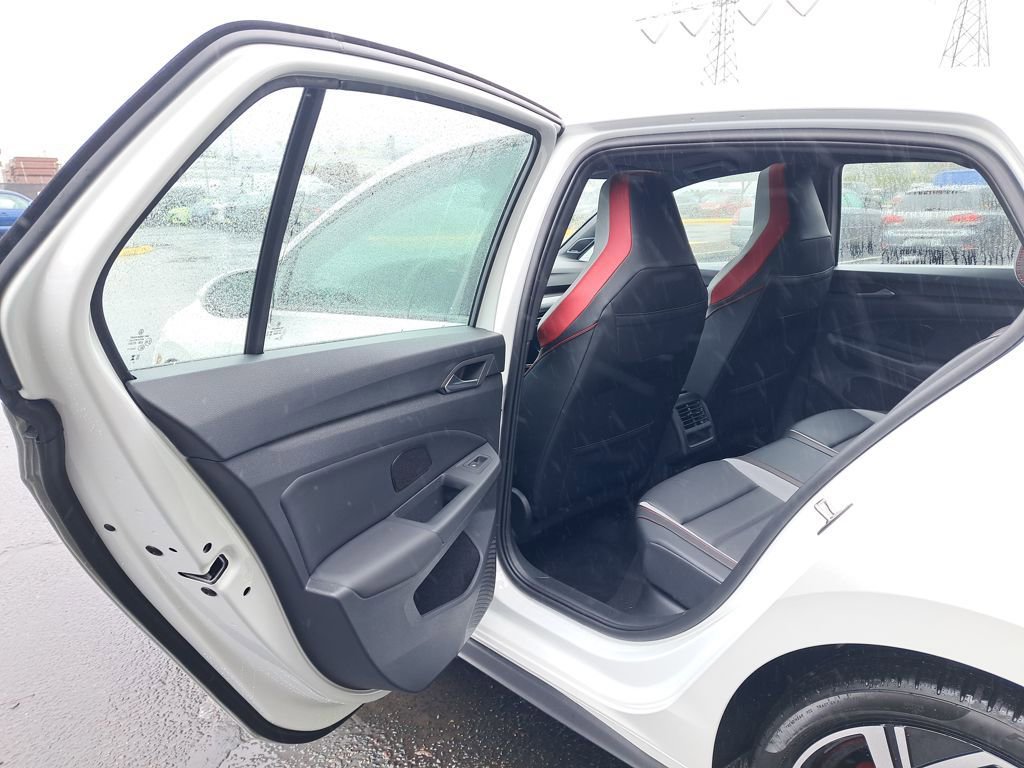 New 2026 Volkswagen GTI SE FWD image 12