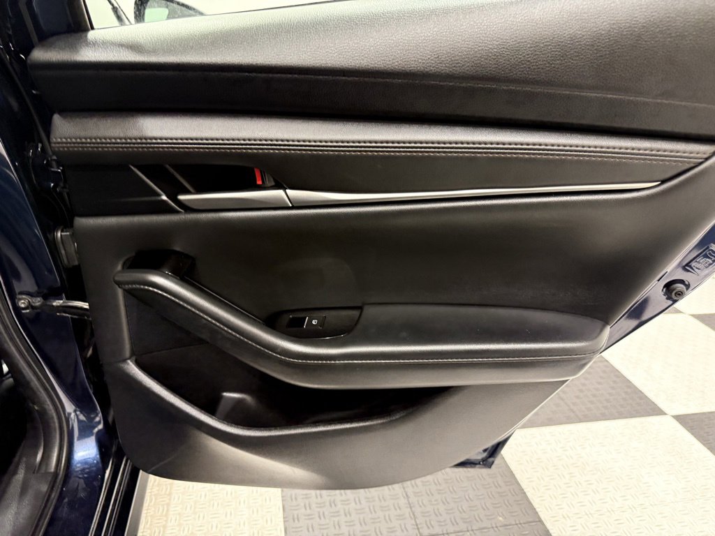 Used 2024 MAZDA MAZDA3 s image 21