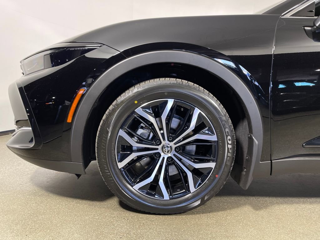 New 2026 Toyota Crown XLE image 11