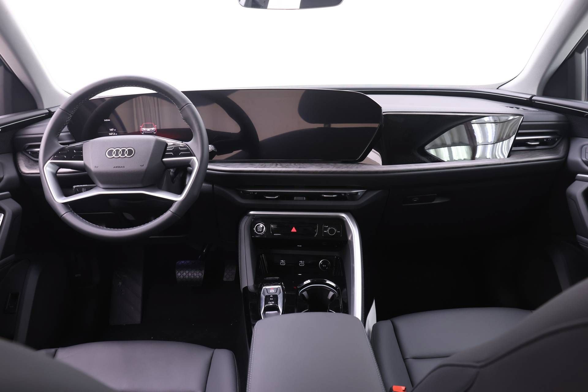 Used 2025 Audi Q5 Premium AWD/4WD image 8