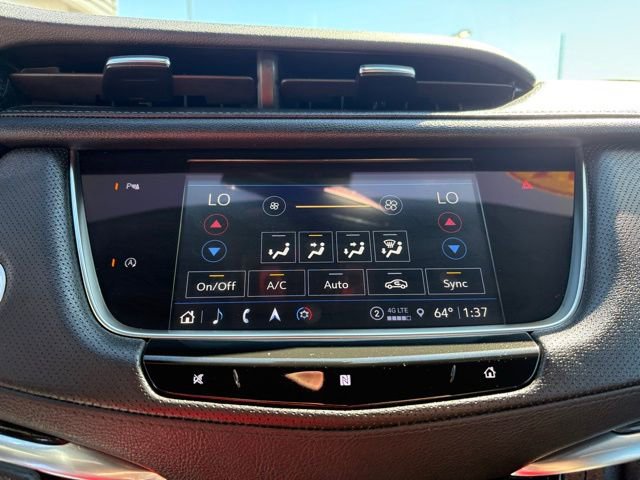 Used 2021 Cadillac XT5 Premium Luxury image 18