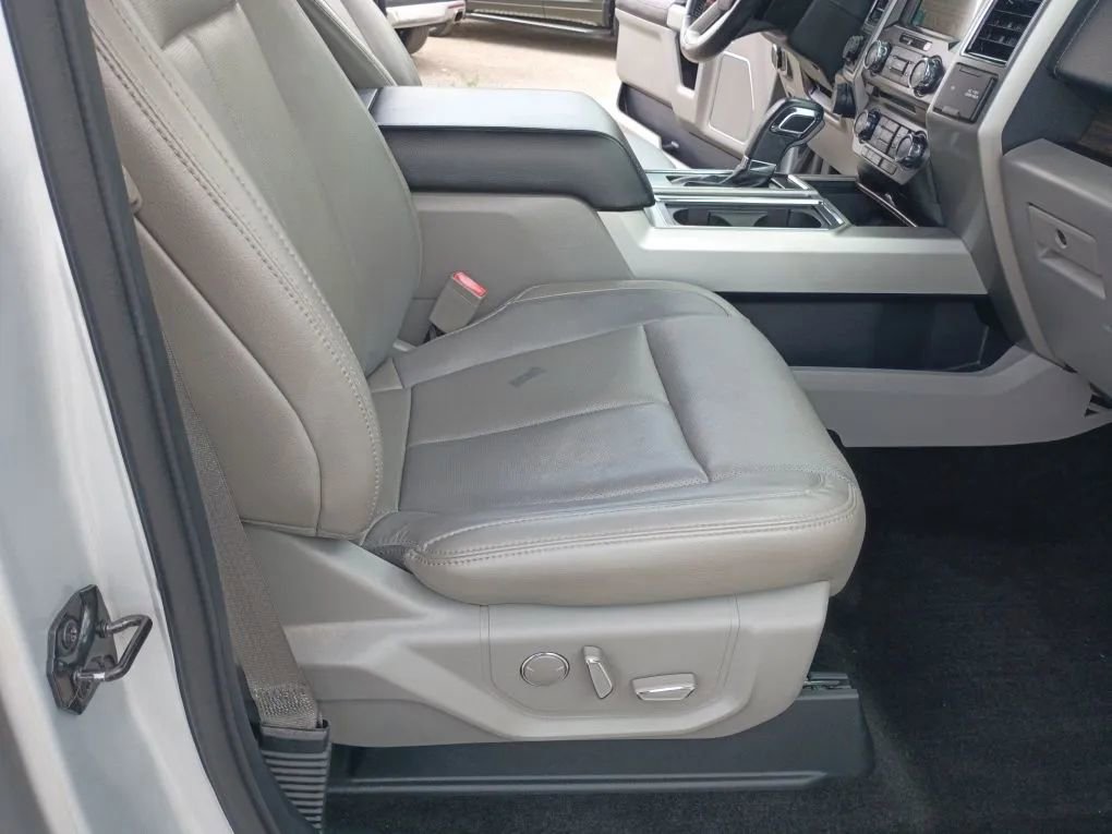 Used 2018 Ford F150 Lariat image 18