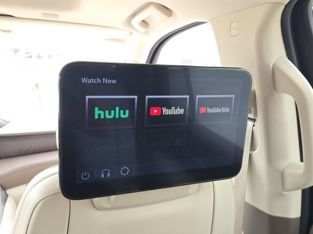 Used 2024 GMC Yukon Denali w/ Denali Reserve Package image 21