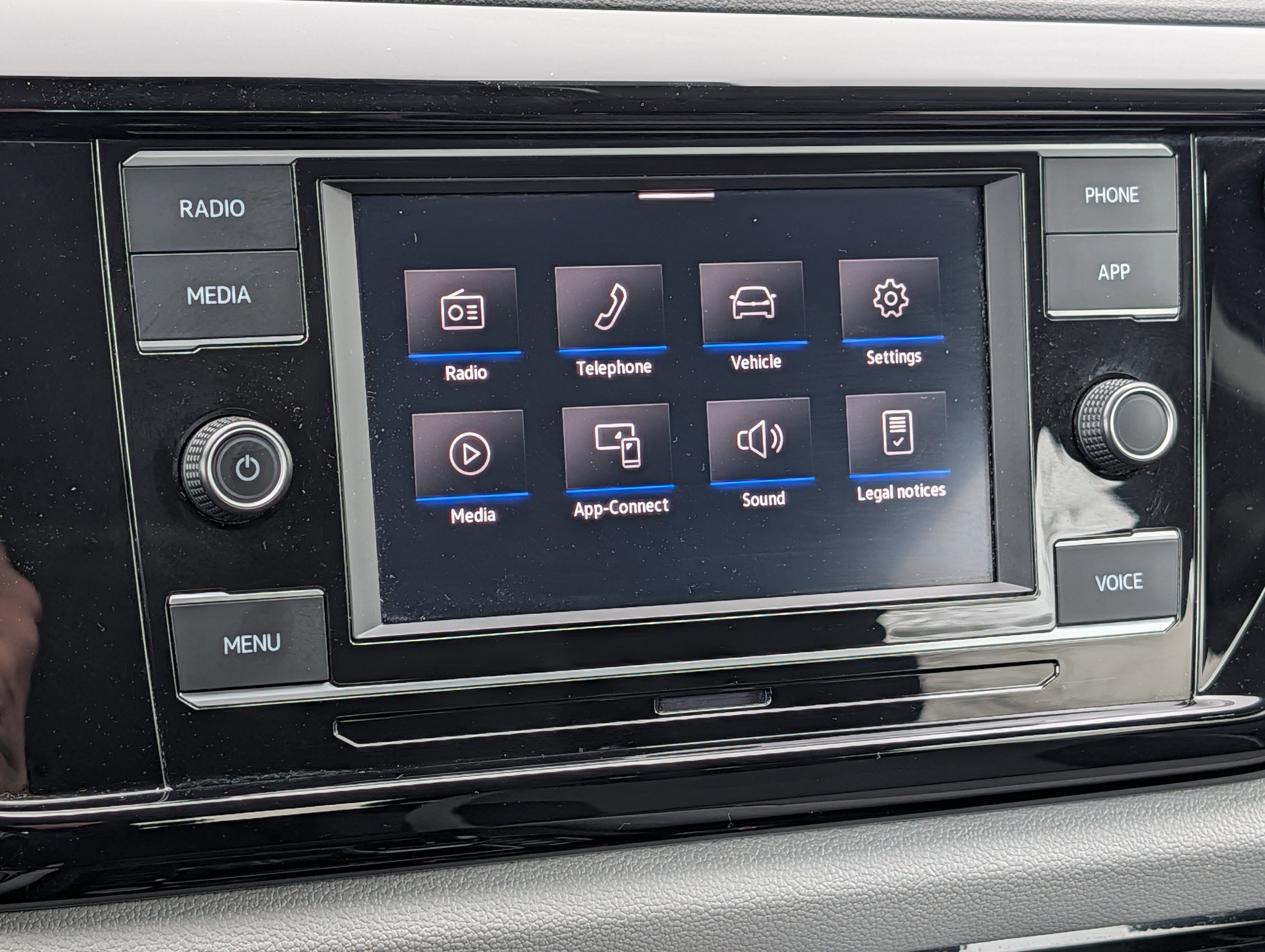 Certified 2024 Volkswagen Taos S FWD image 22