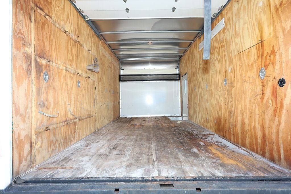 Used 2017 Ford E-450 and Econoline 450 Super Duty w/ Power Windows & Locks Group RWD image 8