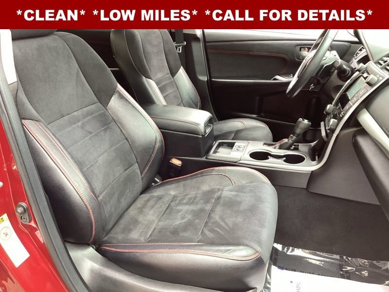 Used 2015 Toyota Camry XSE w/ Moonroof Package FWD image 18
