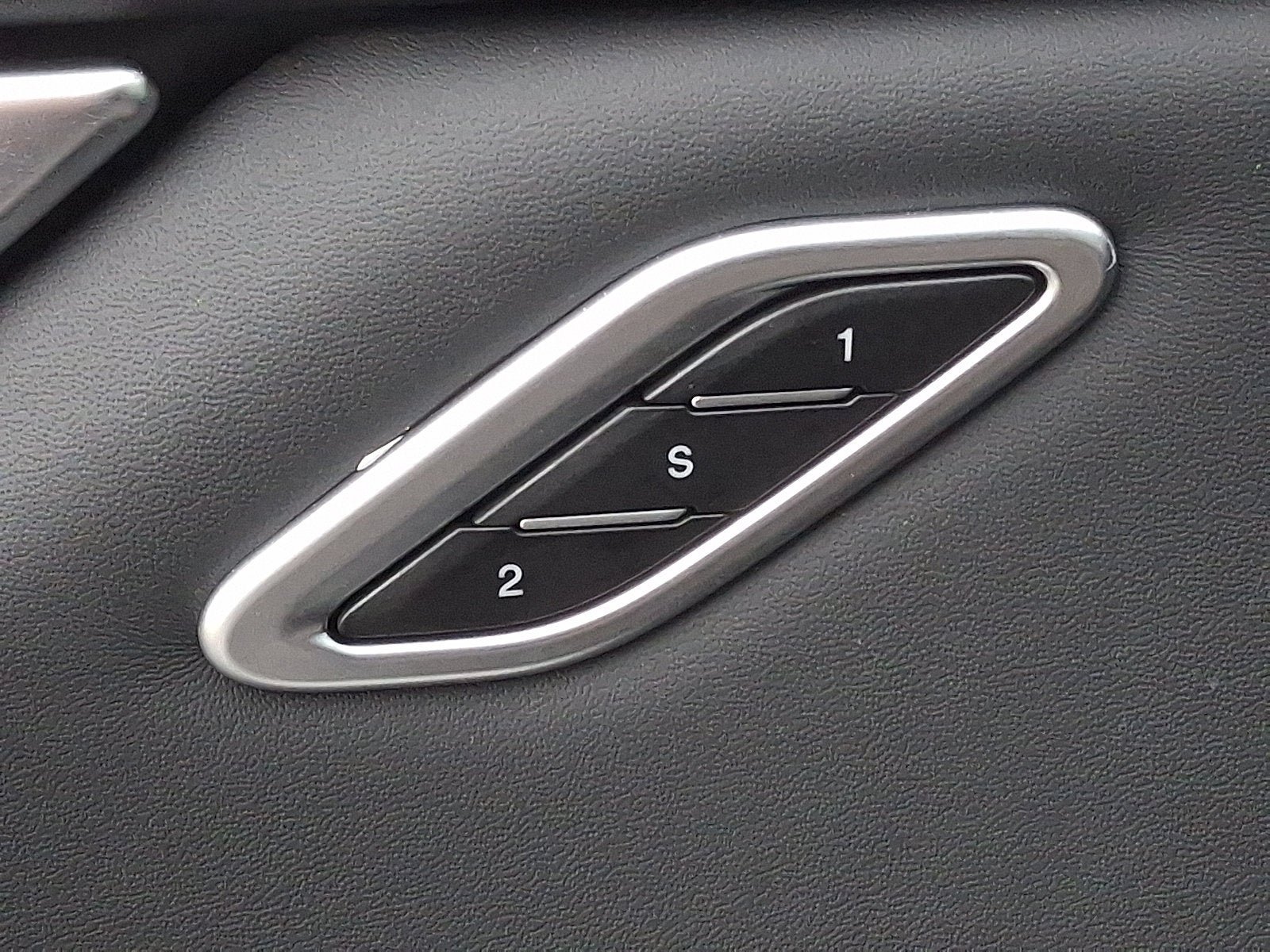 Used 2024 Maserati Ghibli Modena Ultima Q4 AWD/4WD image 19