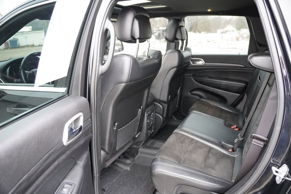 Certified 2022 Jeep Grand Cherokee Laredo X image 17