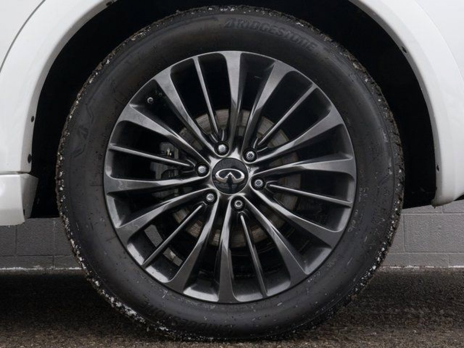 Used 2021 INFINITI QX80 Premium Select w/ All-Season Package image 12