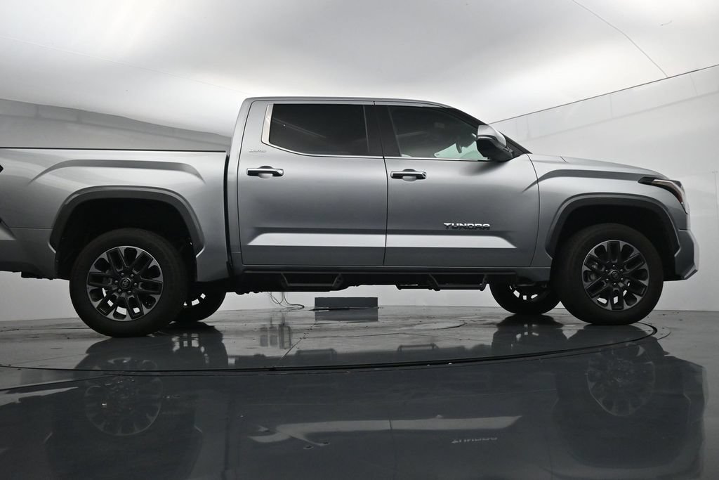 Used 2026 Toyota Tundra Limited AWD/4WD image 24
