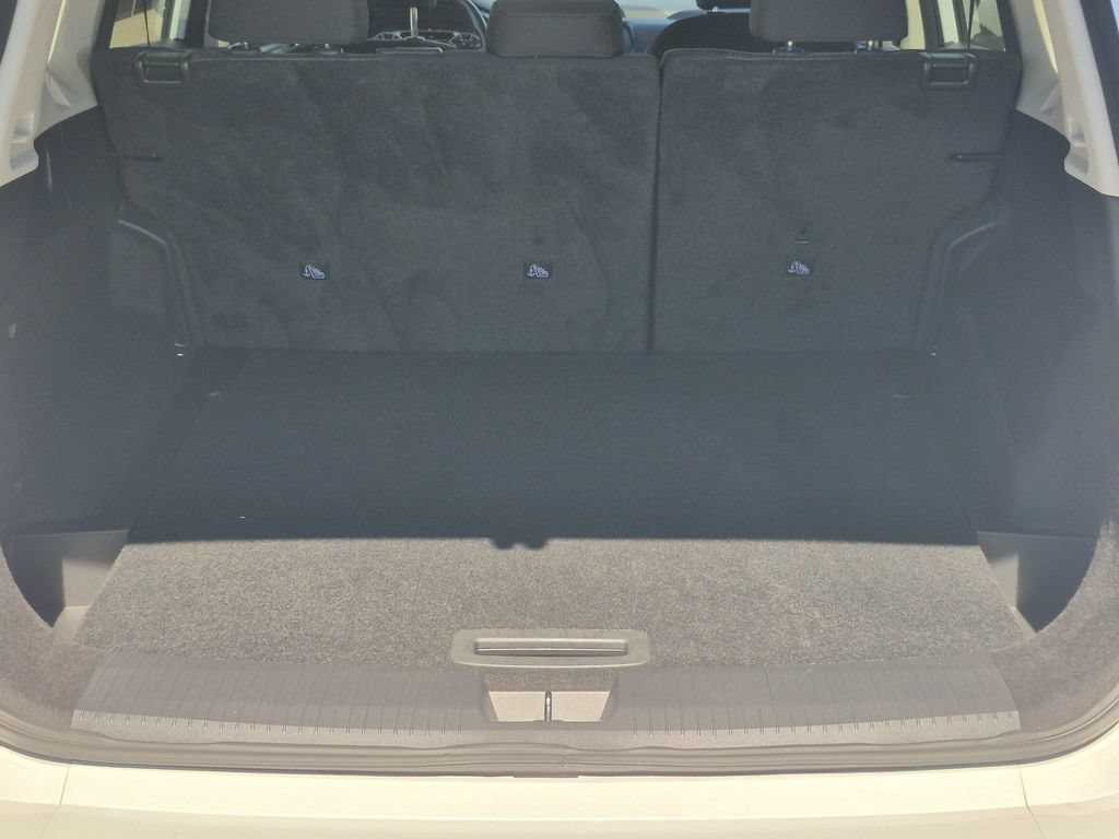 Used 2025 Nissan Rogue SV AWD/4WD image 15