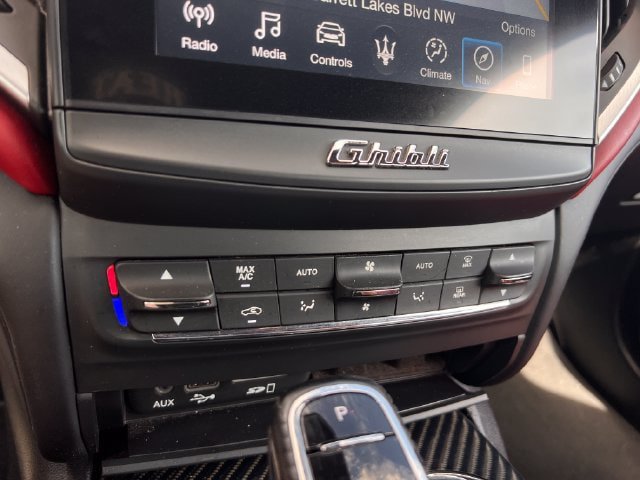 Used 2019 Maserati Ghibli GranSport RWD image 25