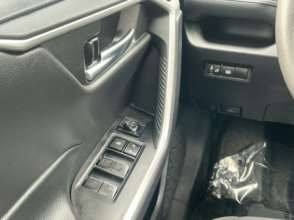 Certified 2024 Toyota RAV4 XLE AWD/4WD image 20