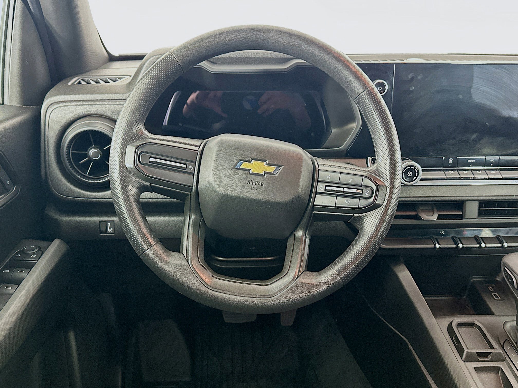 Used 2023 Chevrolet Colorado W/T RWD image 17