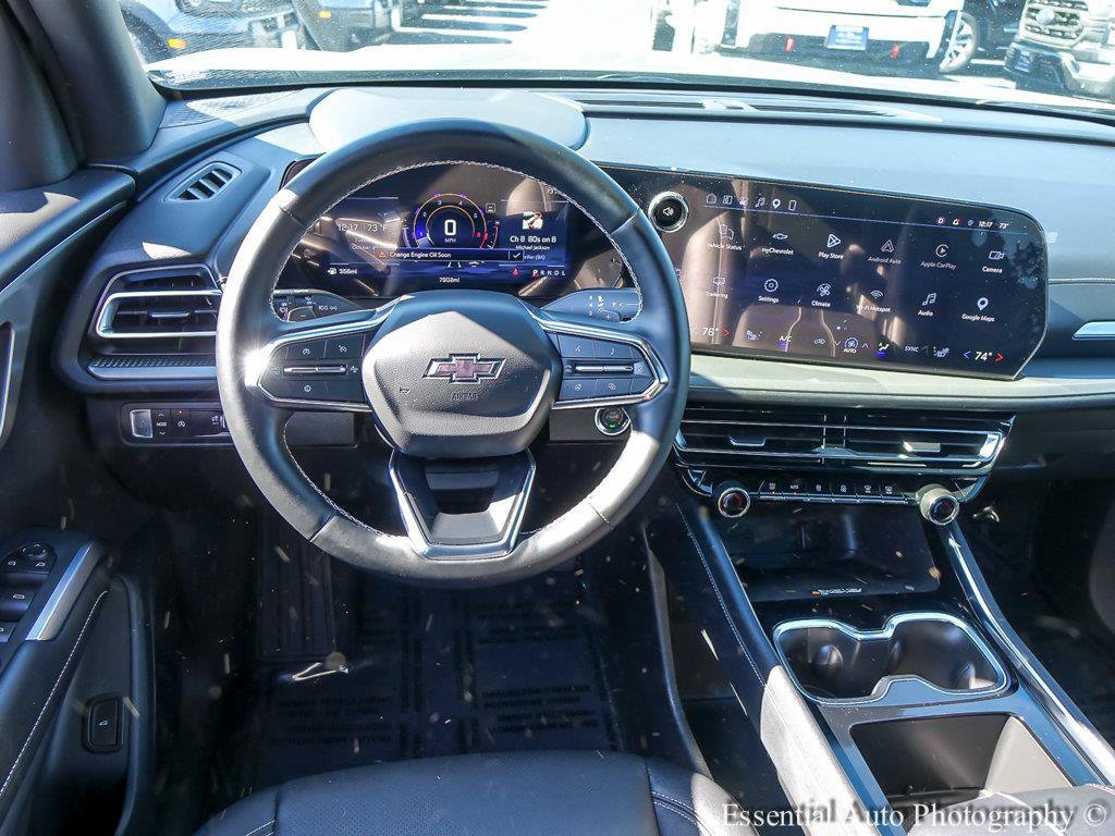 Used 2026 Chevrolet Traverse LT w/ Midnight/Sport Edition FWD image 18