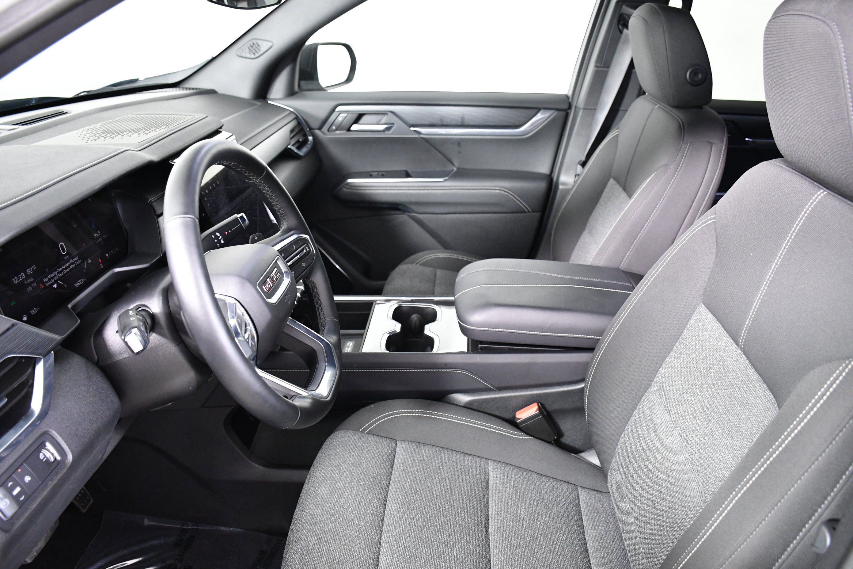 Used 2025 GMC Acadia Elevation image 20