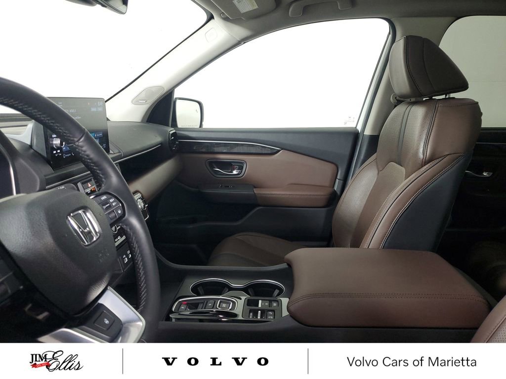 Used 2025 Honda Pilot Elite image 24