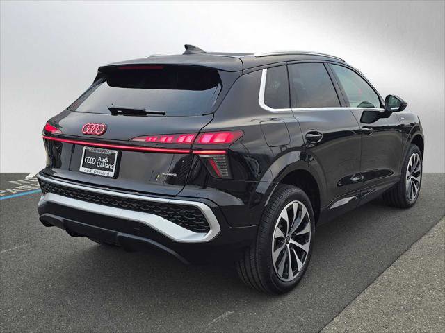 New 2026 Audi Q3 quattro 2.0T image 3