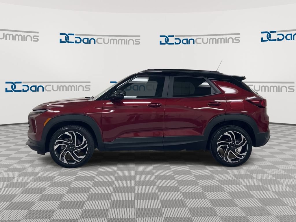 Used 2025 Chevrolet TrailBlazer RS w/ Convenience Package AWD/4WD image 5