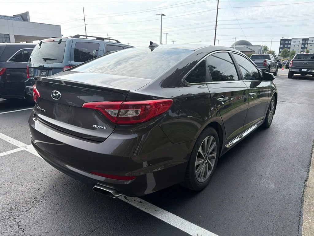 Used 2015 Hyundai Sonata Sport w/ Option Group 04 FWD image 3