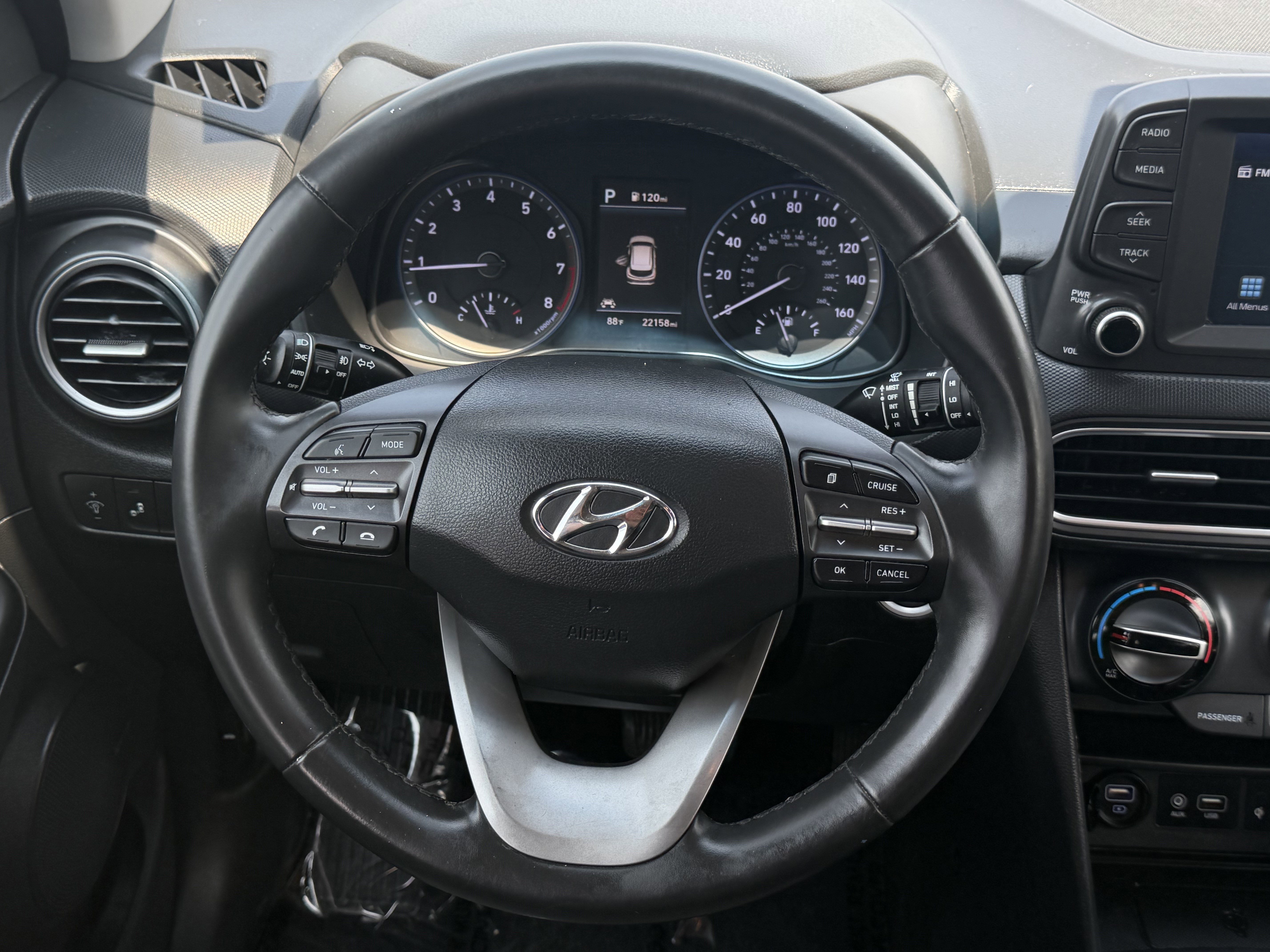 Used 2021 Hyundai Kona SEL Plus w/ Cargo Package FWD image 11