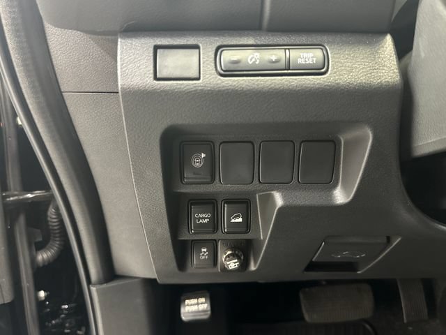 Used 2025 Nissan Frontier SV AWD/4WD image 20