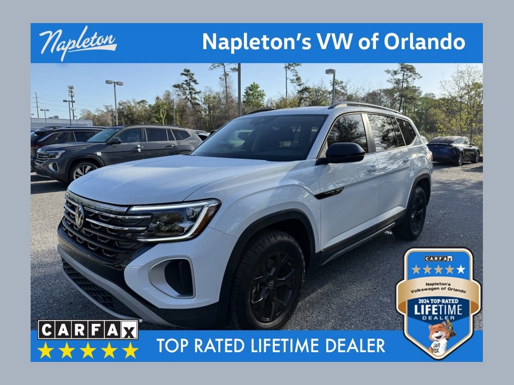 Used 2025 Volkswagen Atlas Peak Edition SE image 1