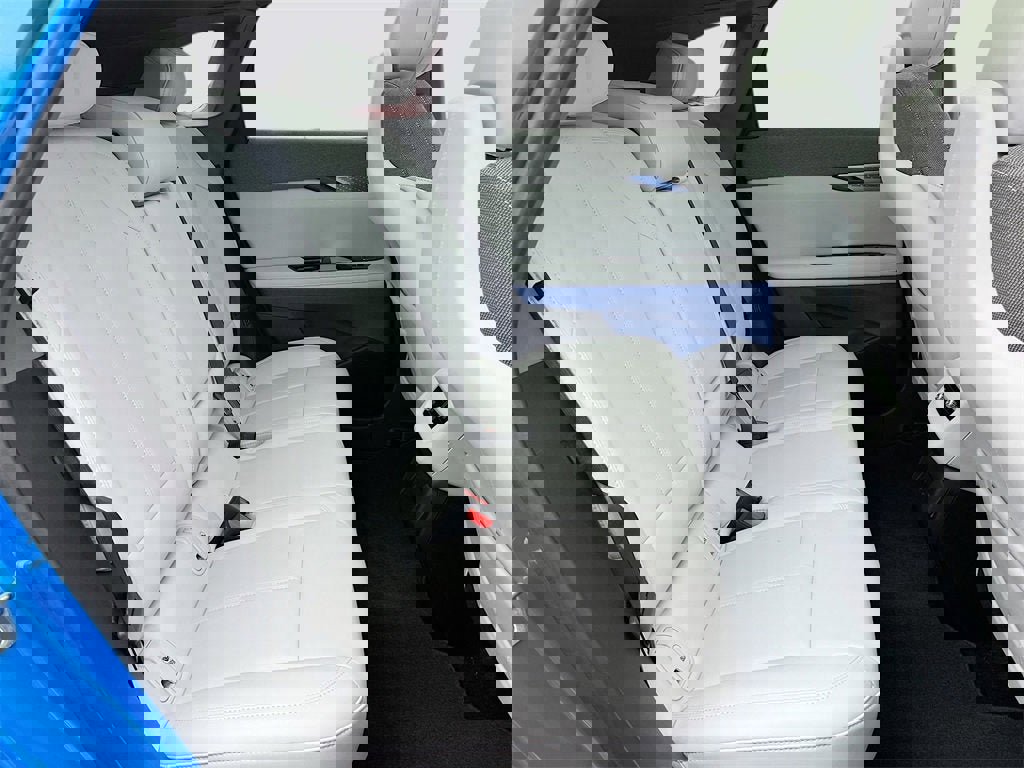 New 2026 Cadillac Optiq Luxury 1 image 28