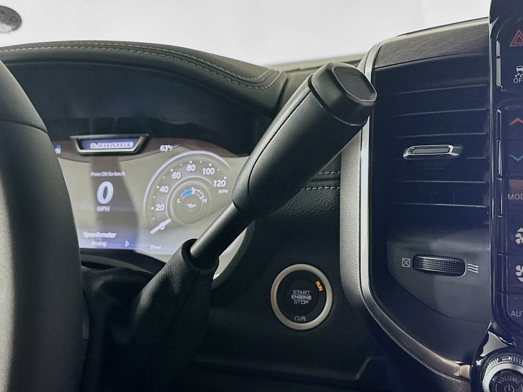 New 2026 RAM 2500 Laramie AWD/4WD image 12