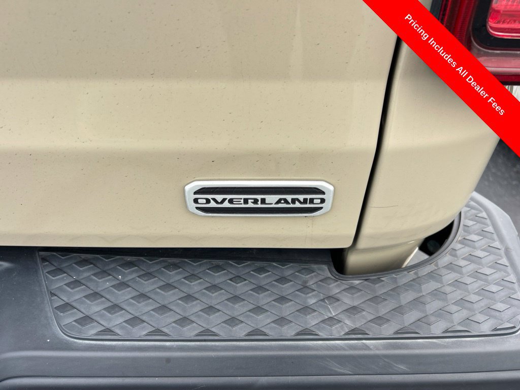 Used 2020 Jeep Gladiator Overland AWD/4WD image 6