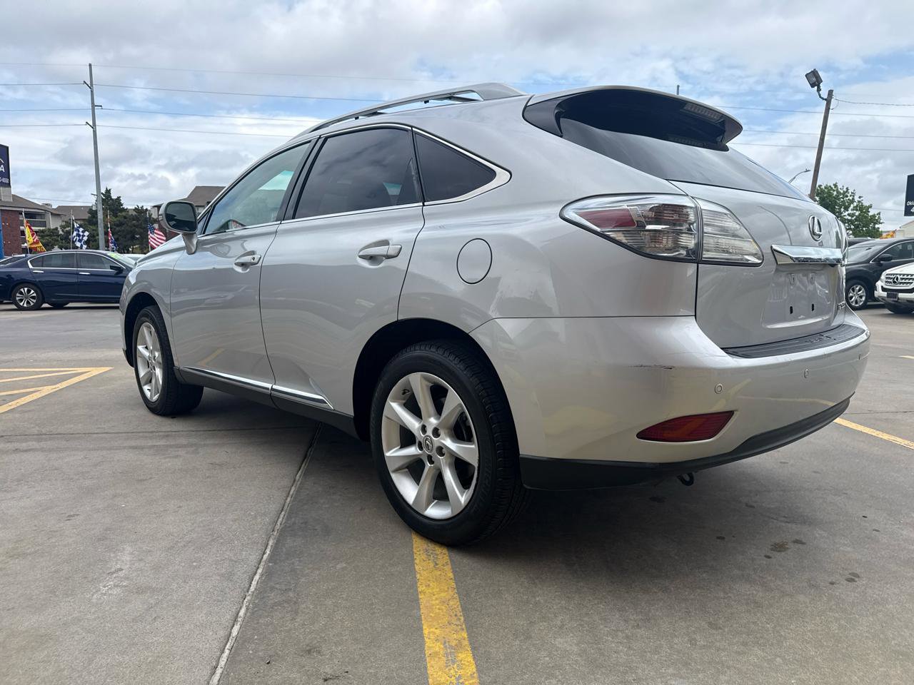 Used 2011 Lexus RX 350 2WD w/ Premium Pkg image 4