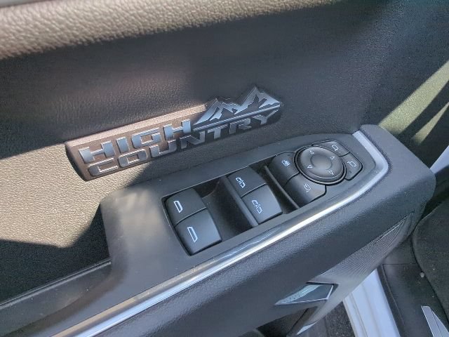 Used 2026 Chevrolet Silverado 1500 High Country AWD/4WD image 14