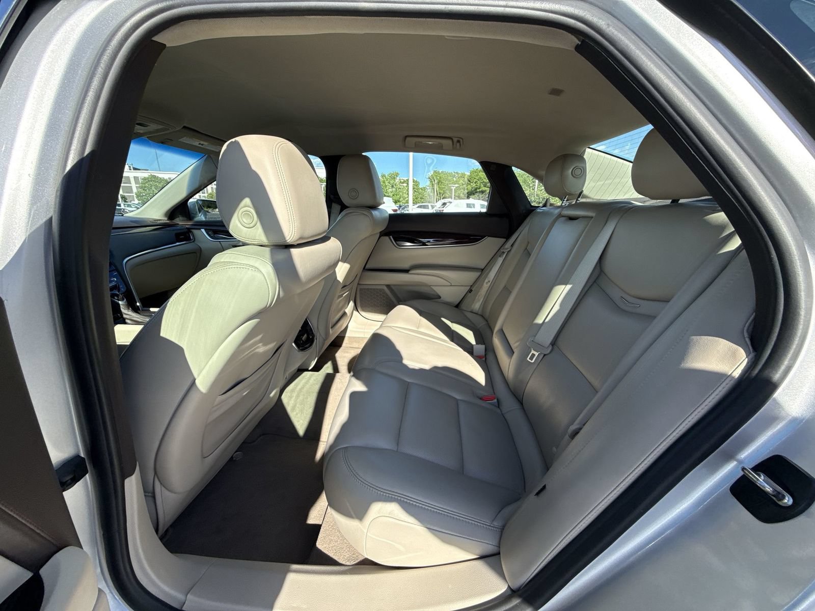 Used 2016 Cadillac XTS Luxury w/ Driver Awareness Package AWD/4WD image 23