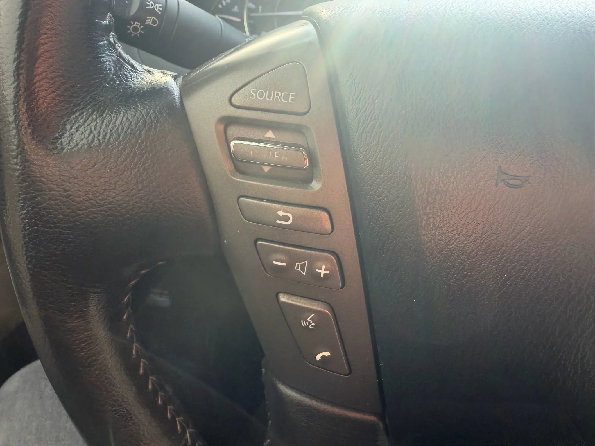 Used 2018 Nissan Armada SL w/ Premium Package image 14