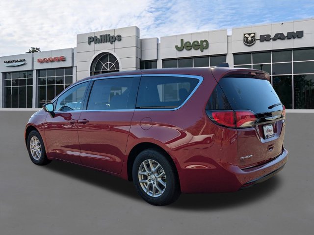 New 2026 Chrysler Voyager LX FWD image 6