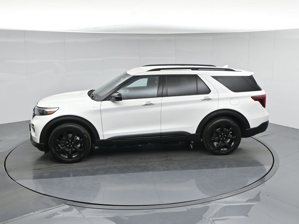 Used 2023 Ford Explorer ST-Line w/ Class IV Trailer Tow Package image 46