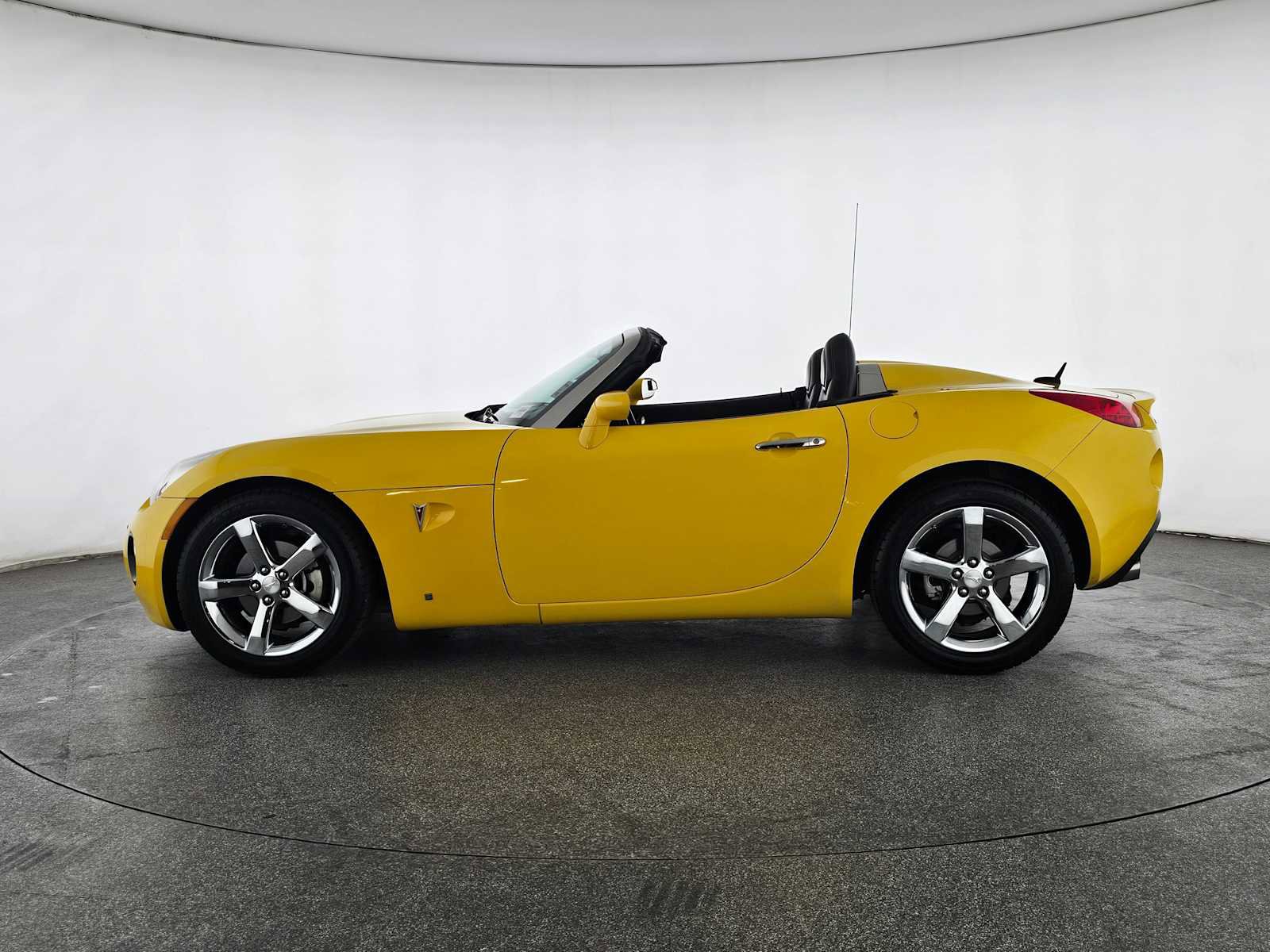 Used 2008 Pontiac Solstice GXP w/ Premium Package image 23